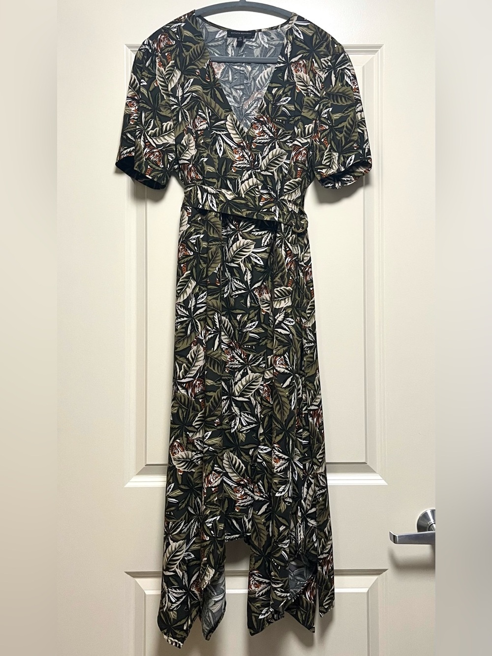 EUC Banana Republic Handkerchief Hem Wrap Dress Tropical Jungle Tiger Print 12